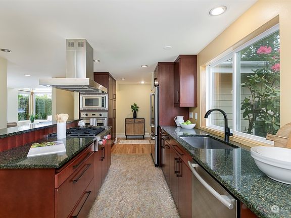 4th image of 12212 Evanston Avenue N