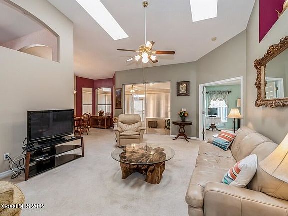 2nd image of 7641 Candlewick Dr