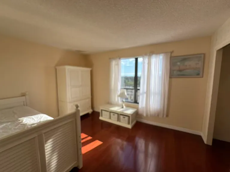 2618 Cove Cay Dr #909 — Photo 9
