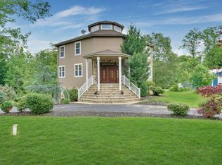 314 Smithburg Rd, Manalapan, NJ 07726