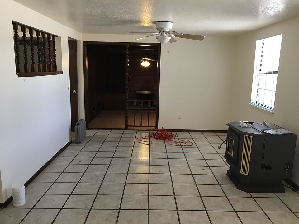 1st image of 3401 Delamar Ave NE