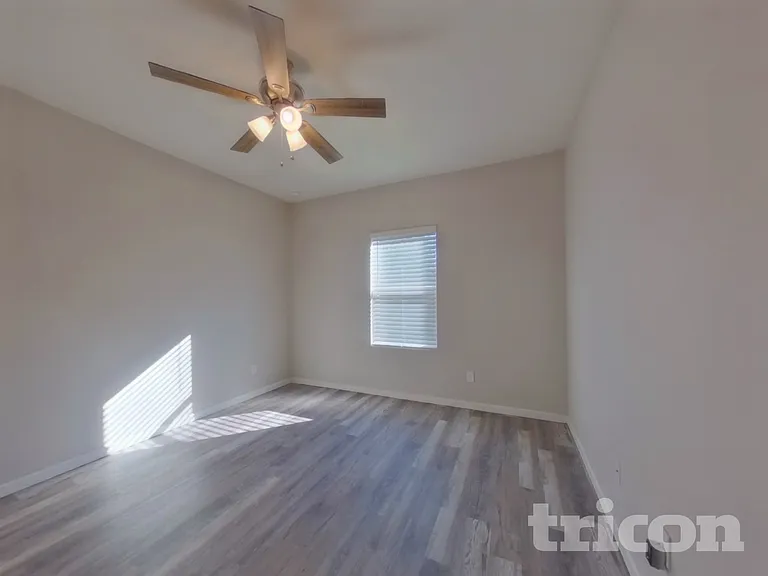 1073 Cades Cove Way — Photo 8