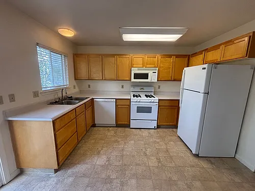 1461 Larissa Cir Photo 1