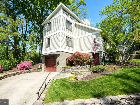 925 N Jacksonville St, Arlington, VA 22205