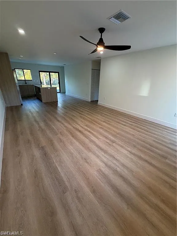 2 bed, 2.0 bath, 1045 sqft, $2,100 — Photo 4