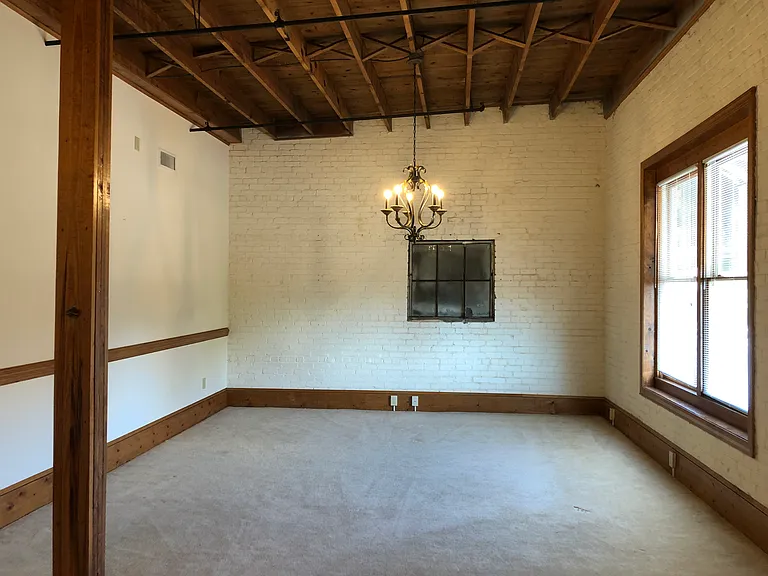 235 E Main St #F — Photo 11
