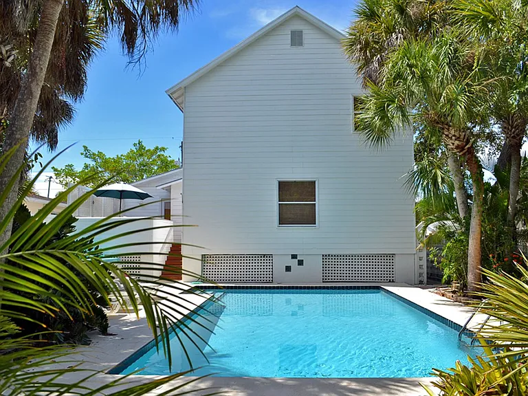 5157 Sandy Beach Ave — Photo 4