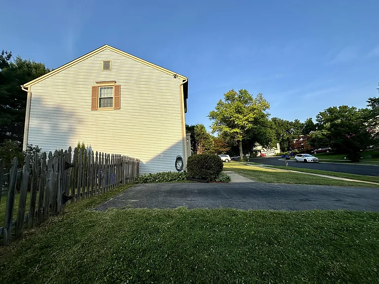 18924 Impulse Ln #1 — Photo 43
