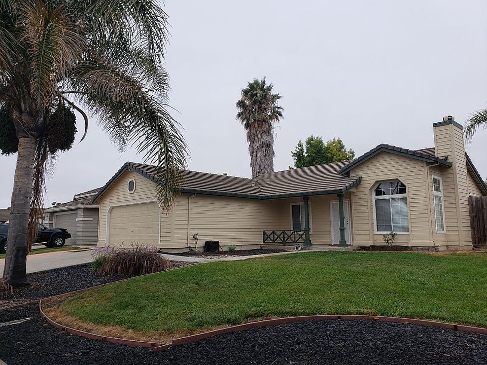 1st image of 820 Paseo Dr