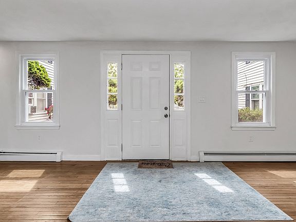 3rd image of 15 Crescent St #D