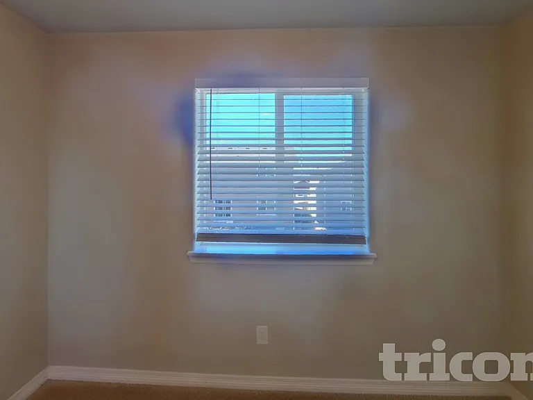10865 Aliso Dr — Photo 12