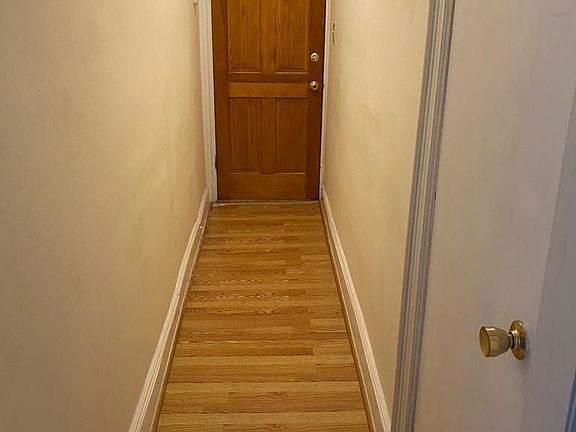 4th image of 23-48 Crescent St #2