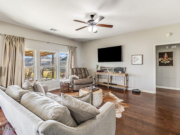 3rd image of 133 Teal Hollow Dr
