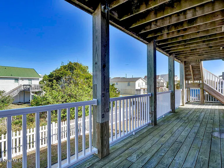 1207 N Topsail Dr — Photo 44