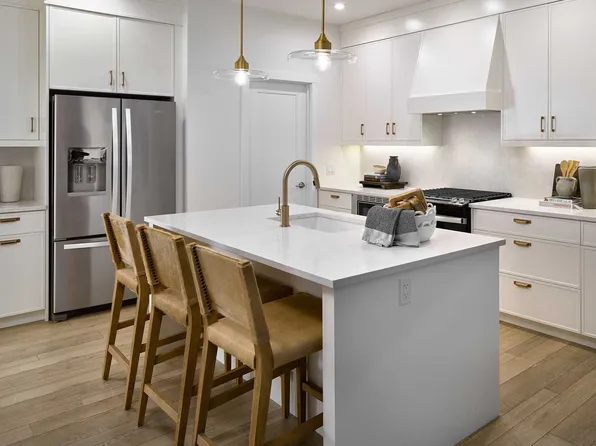 240 Creekstone Cir, Calgary, AB T0L 0X0