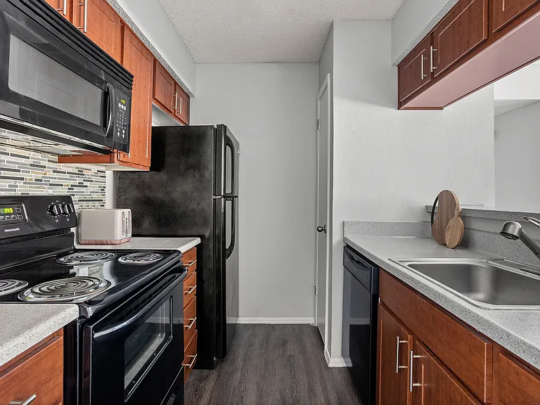 C242740 Wimbledon Oaks_VS Still_1b1bVacant_Kitchen_03_final