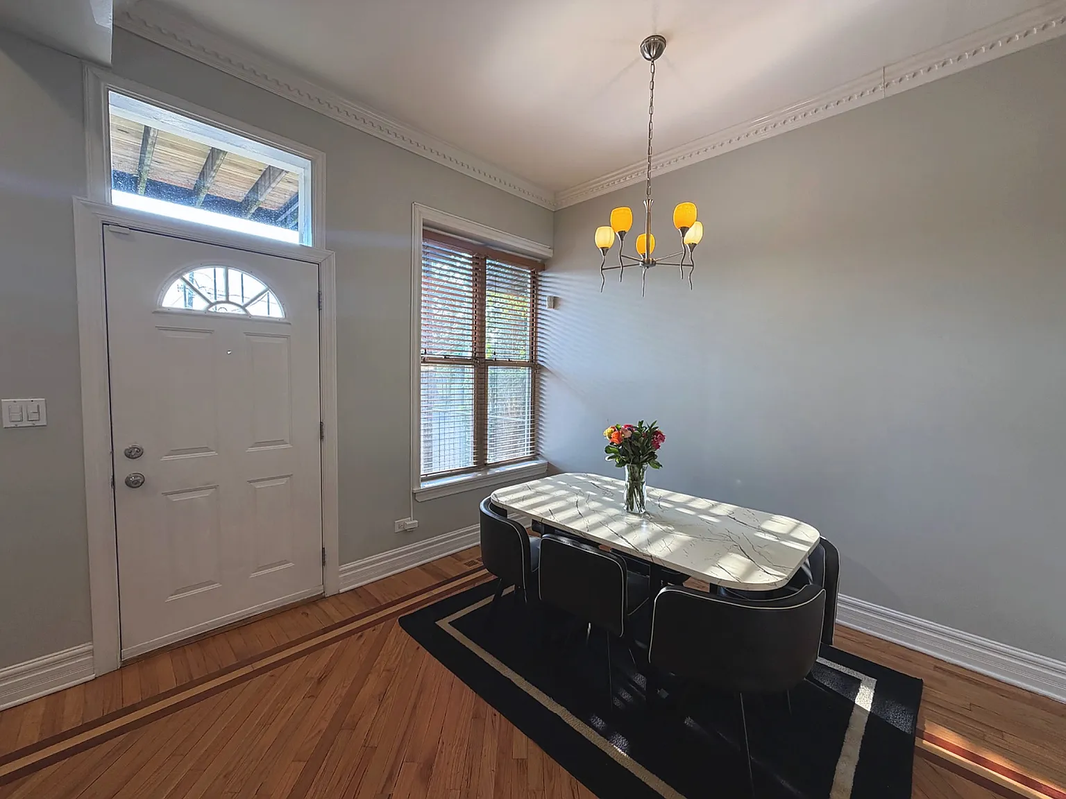 3 bed, 1700 sqft, $3,300 — Photo 3