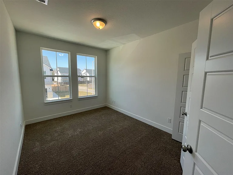 232 Sapphire — Photo 21