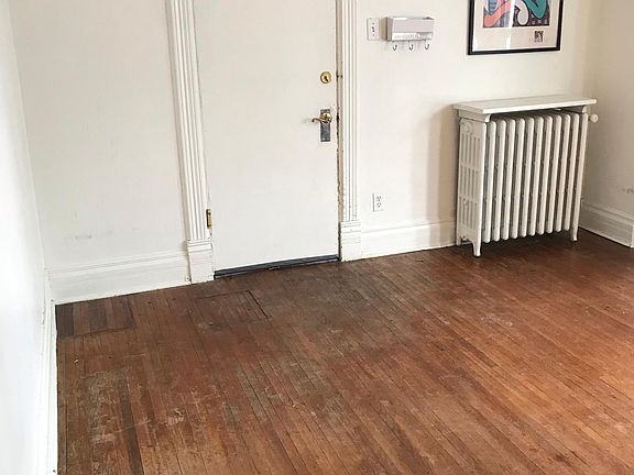 3rd image of 1821 C St