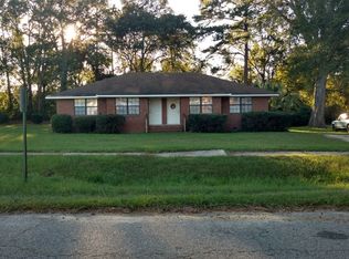 321 N Lexington St #1, Lyons, GA 30436