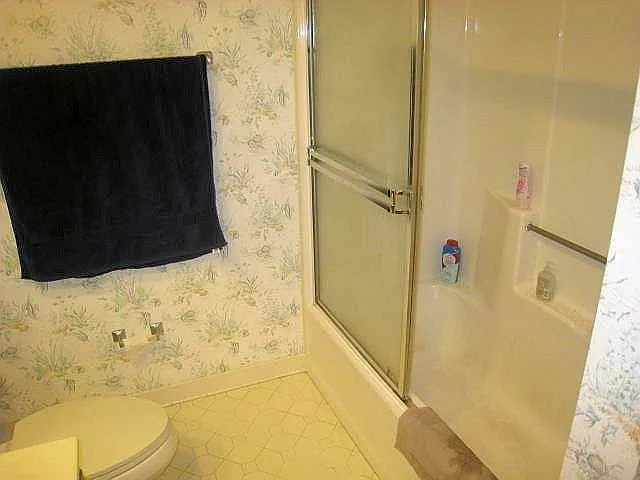 247 Crescent Dr — Photo 10