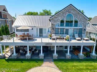 12363 Margaret Dr, Fenton, MI 48430