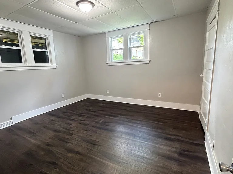 438 Westminster Ave #1 — Photo 7