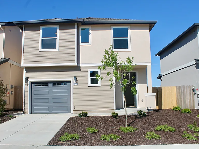 3841 Zapata St — Photo 24