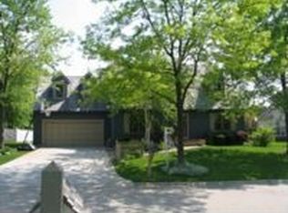 4563 Covenant Ct, Gurnee, IL 60031