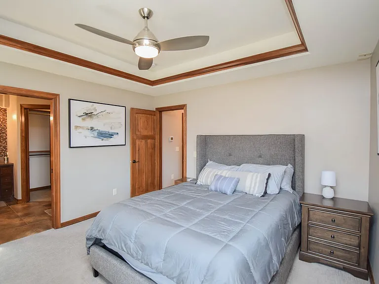 2204 S Silverthorne Ave — Photo 23
