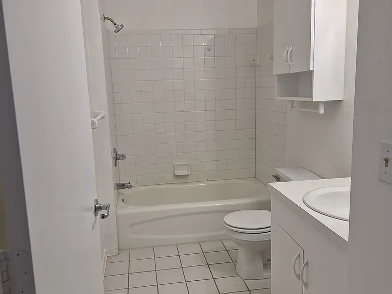 371 Winter Ridge Blvd — Photo 6