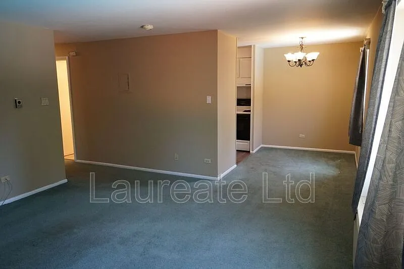 1 bed, 1.0 bath, 800 sqft, $1,195 — Photo 2