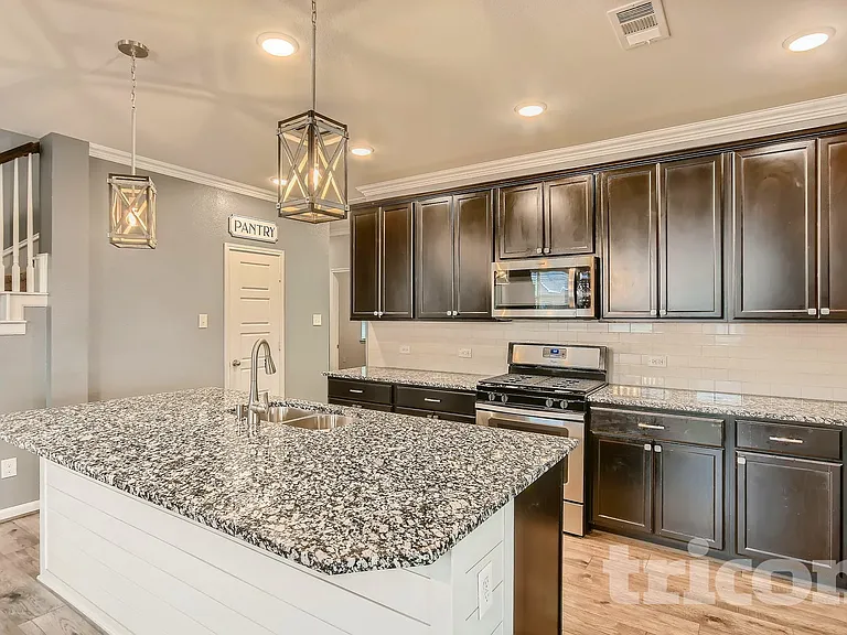 1592 Sugarberry Dr — Photo 14