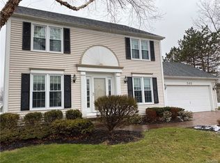 242 Crystal Springs Ct, East Amherst, NY