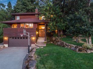 565 Forestview Dr, Hood River, OR 97031