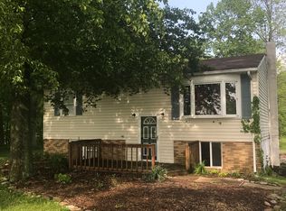 12737 Parmenter Rd, Burbank, OH 44214