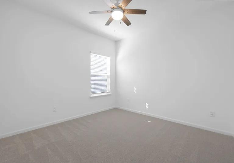302 Lake Sinclair St — Photo 18