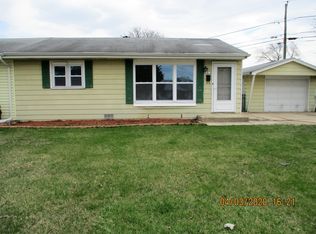 8917 S Ryan Rd, Hometown, IL 60456