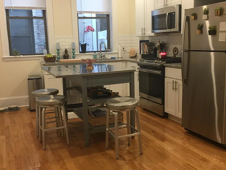 9 Seaverns Ave #2R — Photo 5