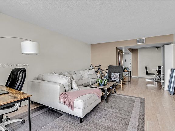 5th image of 2333 Brickell Ave APT 1914