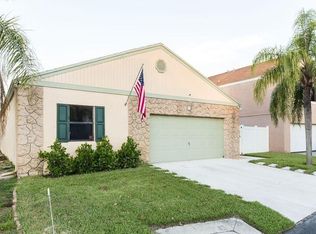 47 Paxford Ln, Boynton Beach, FL 33426