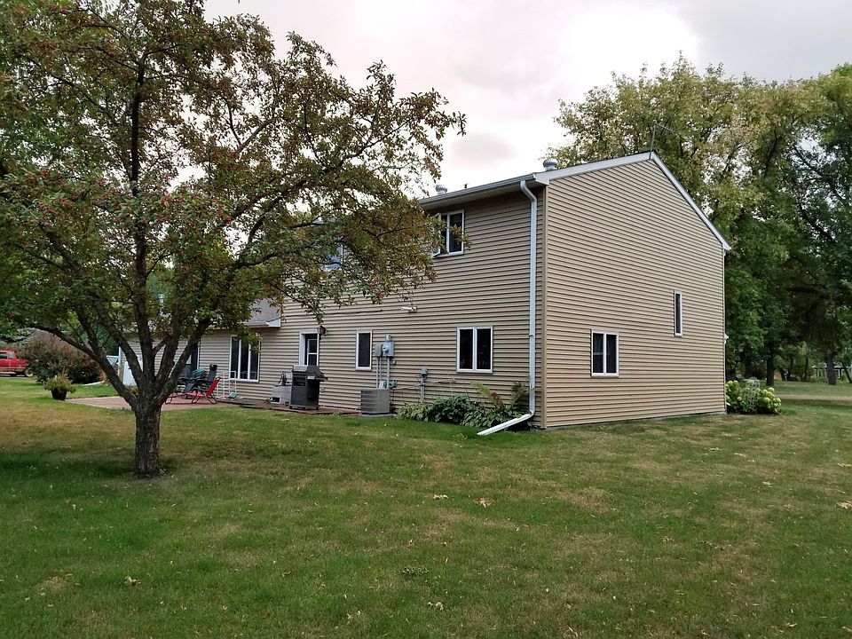 612 W 6th St, Neche, ND 58265 Zillow