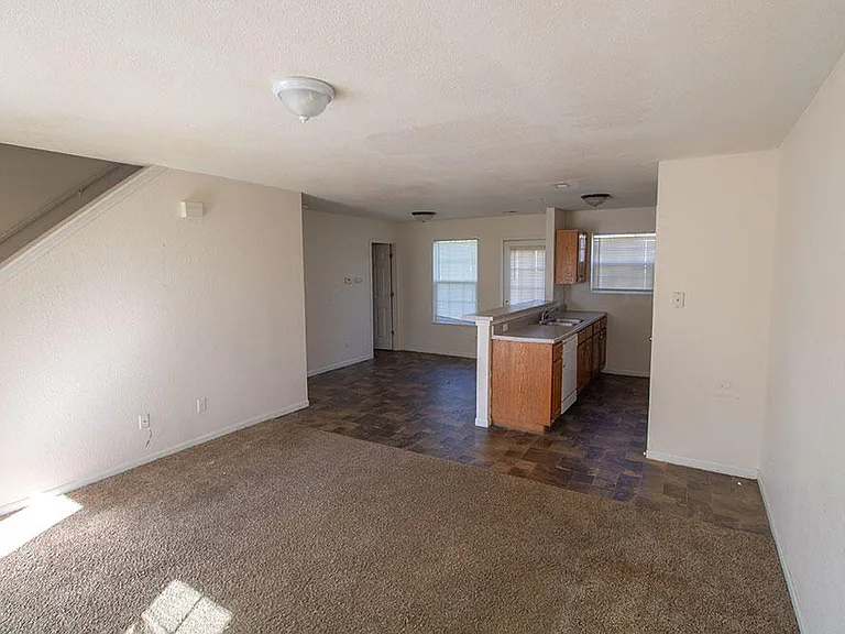 4505 Rice Rd — Photo 3