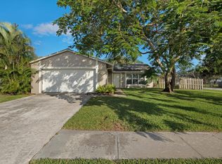 111 Chadwick Dr, Jupiter, FL 33458