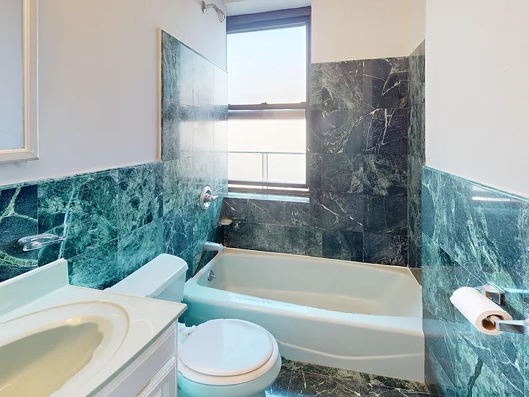 237 E 5th St #8 — Photo 11