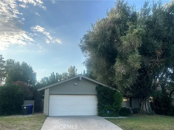 24389 La Glorita Cir, Santa Clarita, CA 91321