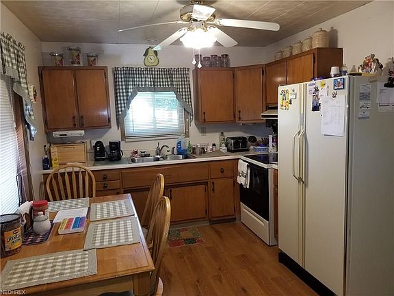 5th image of 541 Fairmount Ave