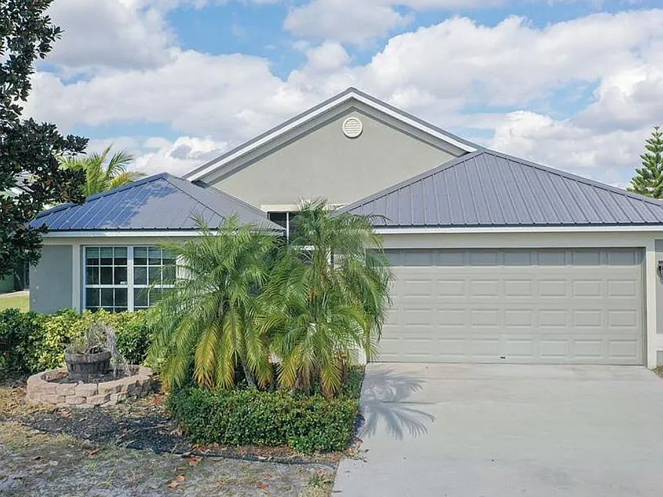 1st image of 4127 Island Lakes Dr