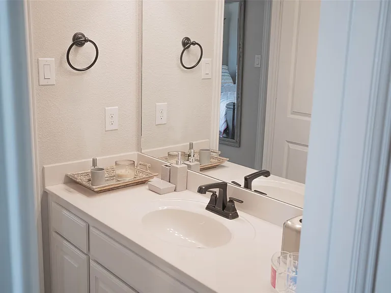 313 Airlene Ln — Photo 17