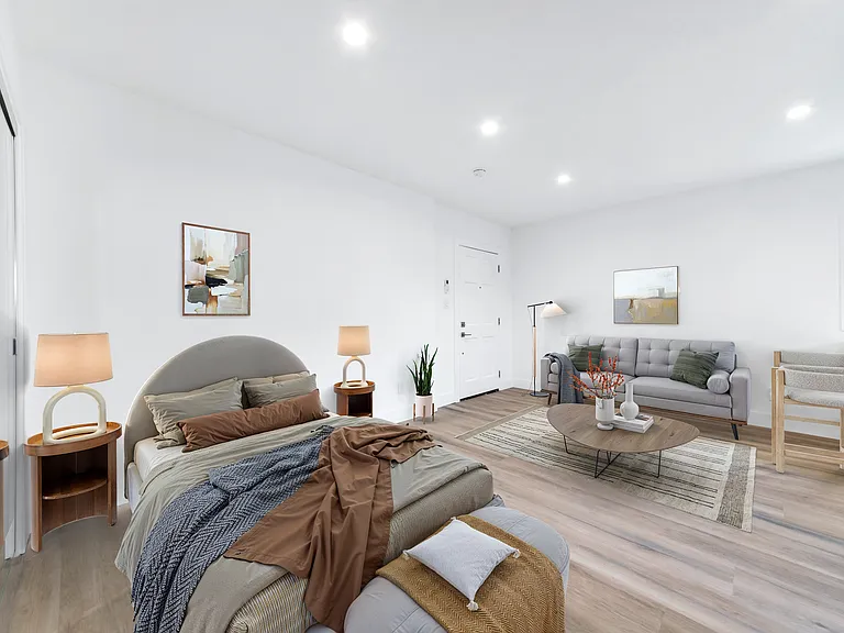 12042 Sylvester St #42-1/2 — Photo 3